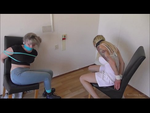 ❤️ Toksomaniulo / ligita kaj buŝoŝtopita / junulino en mizero ❤️❌ Porno ĉe eo.porn-milf-300.ru ❤