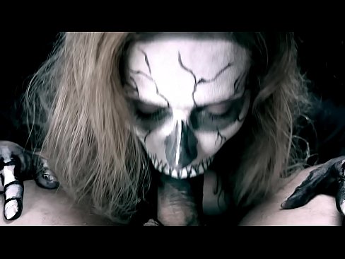 ❤️ Demona knabino suĉanta kokon per sia nigra buŝo kaj glutante kumon. ❤️❌ Porno ĉe eo.porn-milf-300.ru ❤
